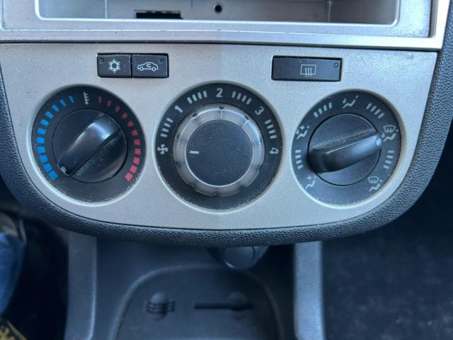 OPEL Corsa usata, con Chiusura centralizzata