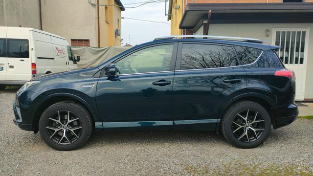 TOYOTA RAV 4 MY23 usata, con Cerchi in lega