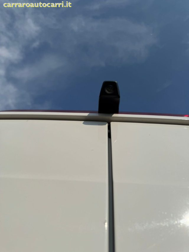 VOLKSWAGEN Crafter usata, con Isofix