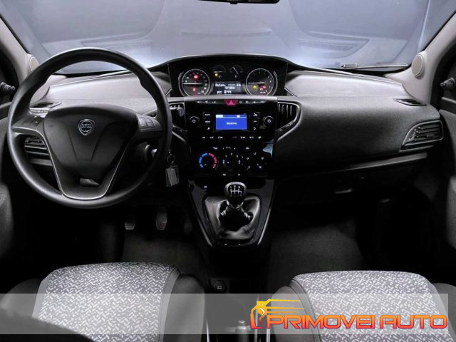 LANCIA Ypsilon usata, con ABS