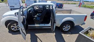NISSAN Navara usata, con Autoradio