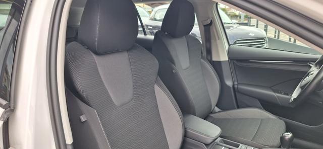 SKODA Octavia usata, con Sedile posteriore sdoppiato