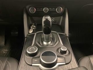 ALFA ROMEO Stelvio usata, con Airbag testa