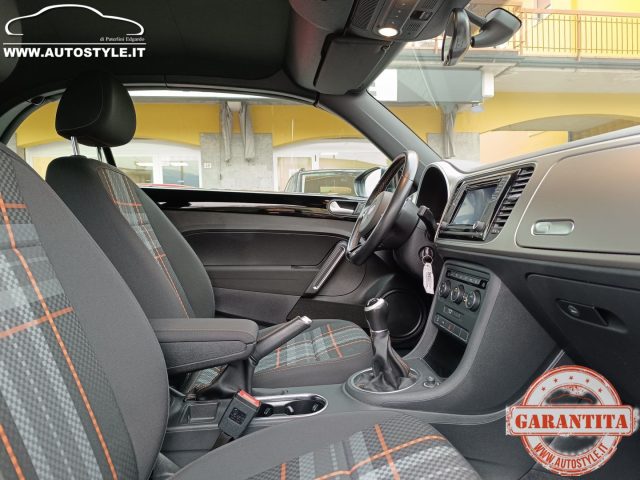 VOLKSWAGEN Maggiolino usata 104