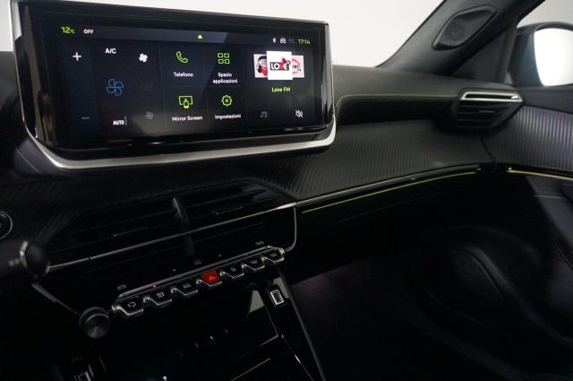 PEUGEOT 2008 usata, con Leve al volante