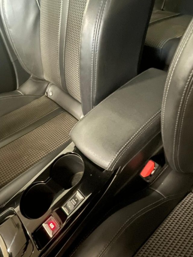 PEUGEOT 208 usata, con Fari LED