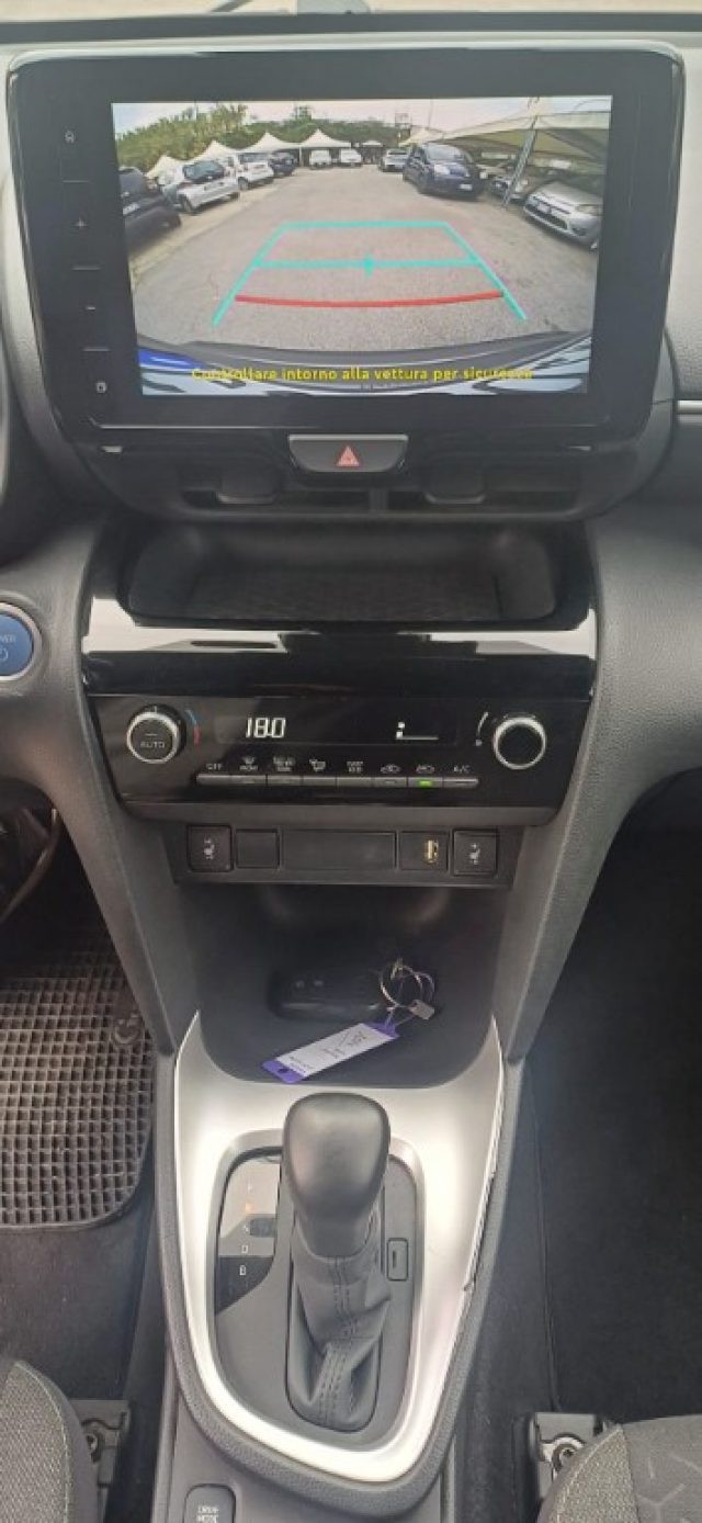 TOYOTA Yaris Cross usata, con Fari Xenon