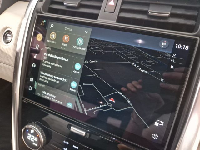 LAND ROVER Discovery usata, con Touch screen