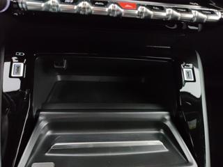 PEUGEOT 2008 usata, con Park Distance Control