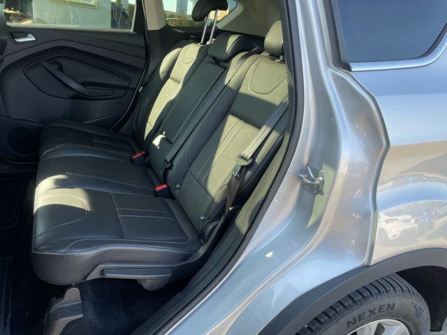 FORD Kuga usata, con Bracciolo
