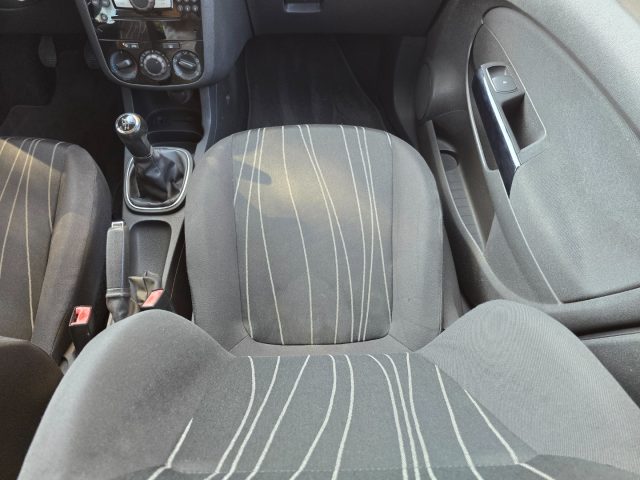 OPEL Corsa usata, con Isofix