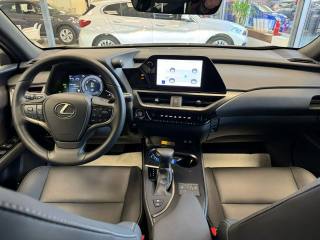 LEXUS UX 250h usata, con Climatizzatore