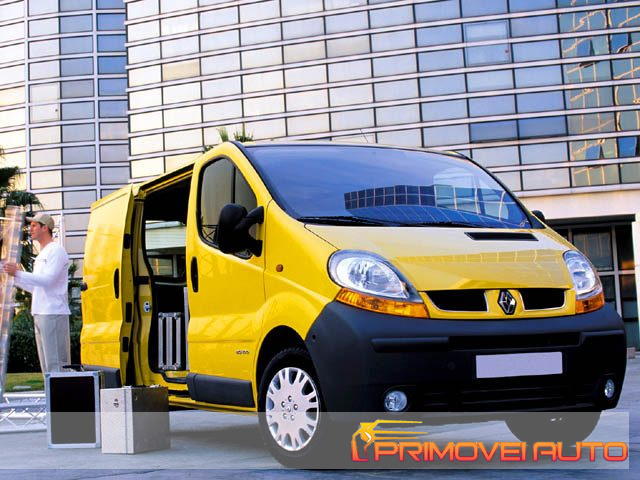 RENAULT Trafic usata 17