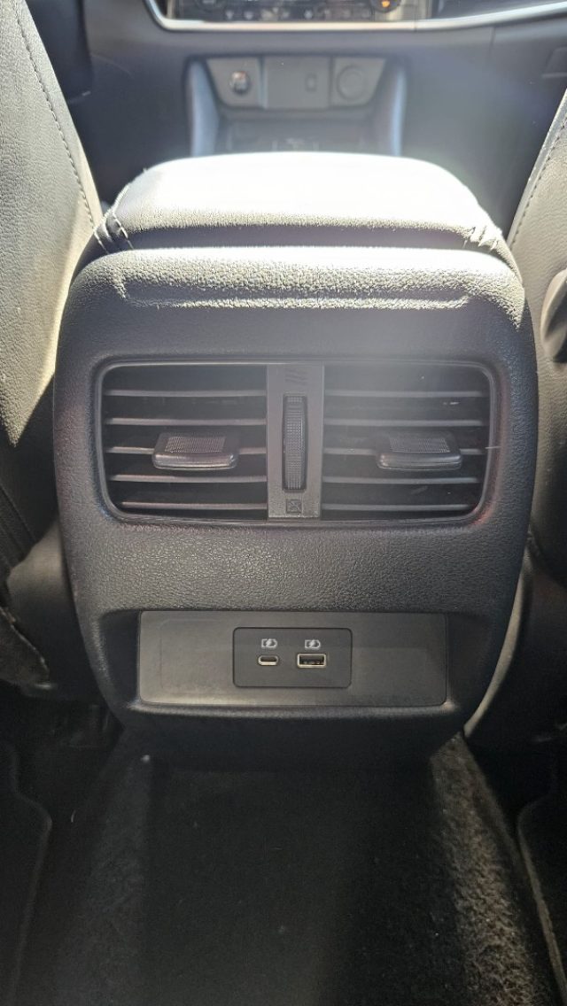 NISSAN Qashqai usata, con Interni in pelle