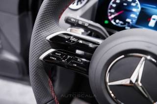 MERCEDES-BENZ GLA 200 usata, con Tettuccio apribile