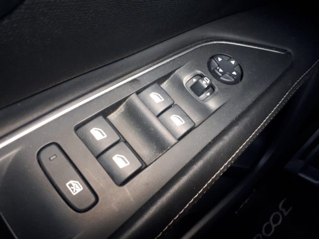 PEUGEOT 3008 usata, con Cruise Control