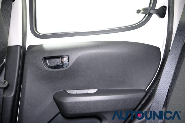 PEUGEOT 108 usata 33