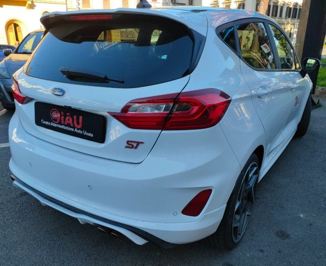 FORD Fiesta usata, con Boardcomputer
