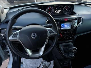 LANCIA Ypsilon usata, con Controllo trazione