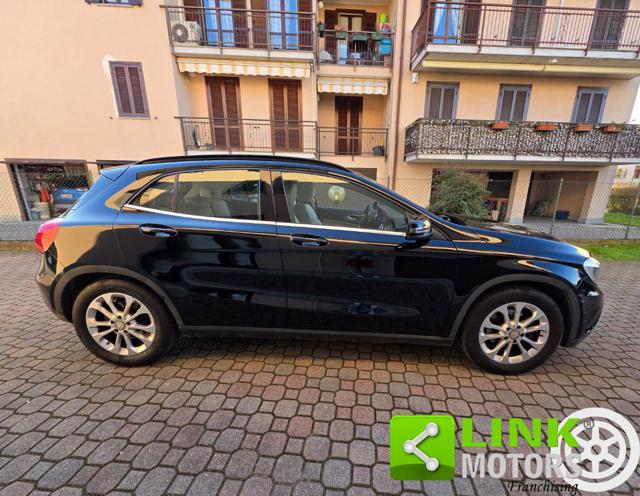 MERCEDES-BENZ GLA 200 usata, con Climatizzatore