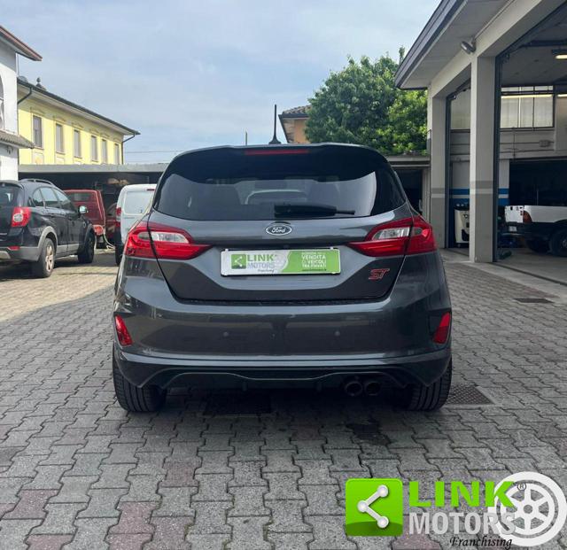 FORD Fiesta usata, con Boardcomputer