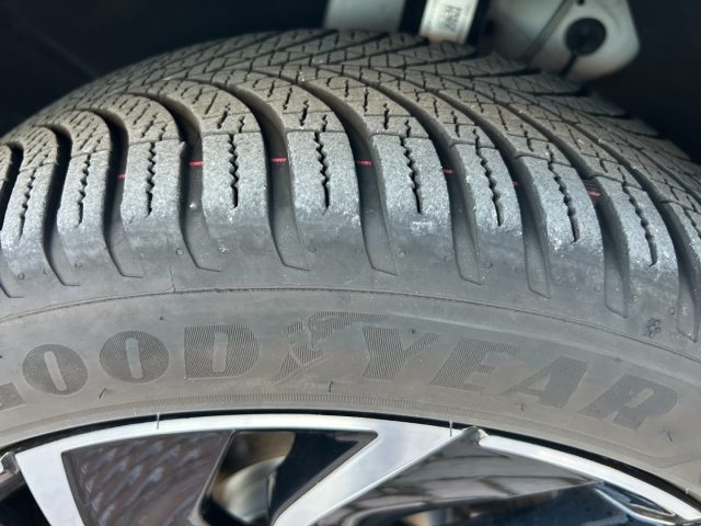 VOLKSWAGEN Golf usata, con Servosterzo
