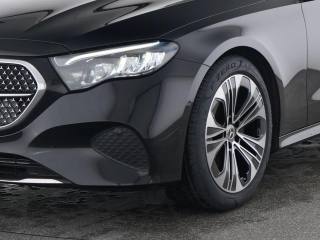 MERCEDES-BENZ E 220 usata, con Cerchi in lega