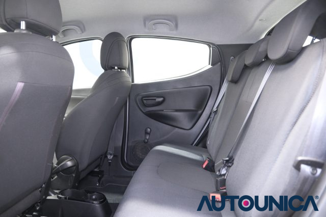 LANCIA Ypsilon usata 33