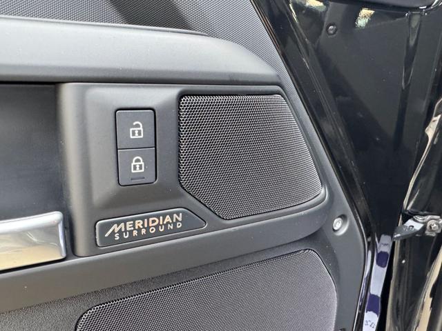 LAND ROVER Defender usata, con Controllo automatico clima