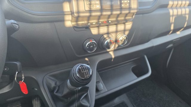 RENAULT Master usata, con Volante multifunzione