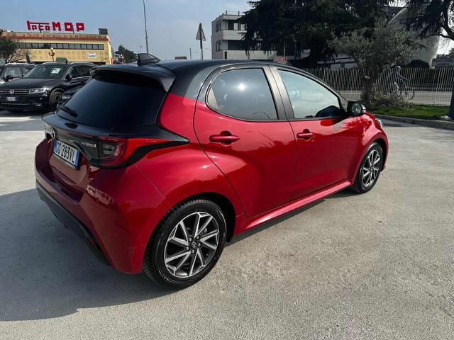 TOYOTA Yaris usata, con Autoradio