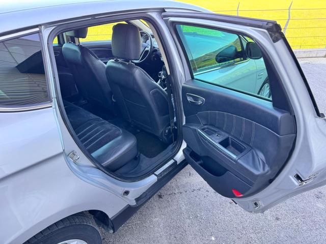 LANCIA Delta usata, con USB