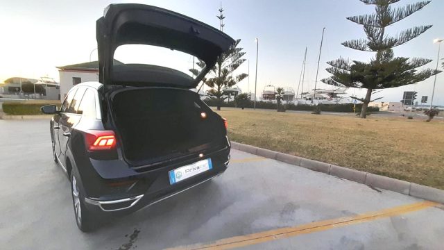 VOLKSWAGEN T-Roc usata, con Sistema di navigazione