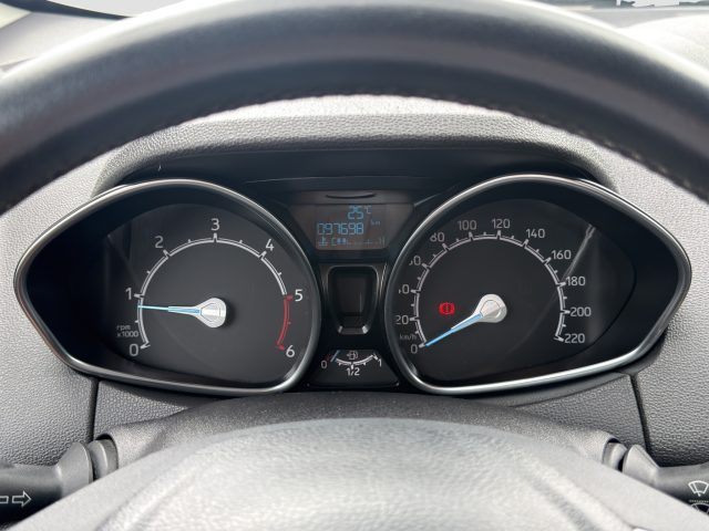 FORD EcoSport usata 14