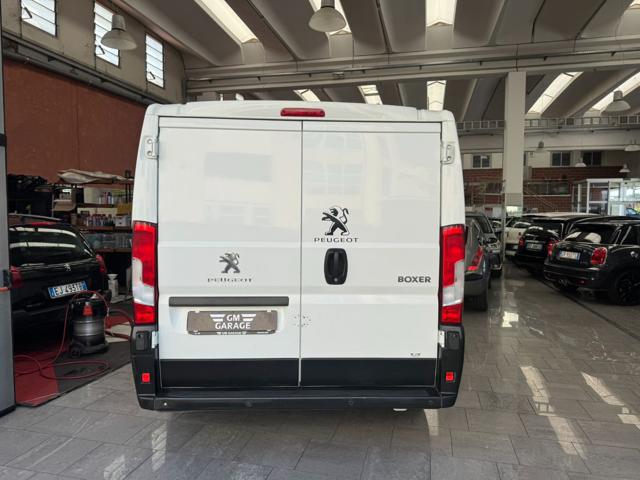 PEUGEOT Boxer usata, con Boardcomputer