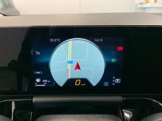 MERCEDES-BENZ GLA 180 usata, con Controllo elettronico della corsia