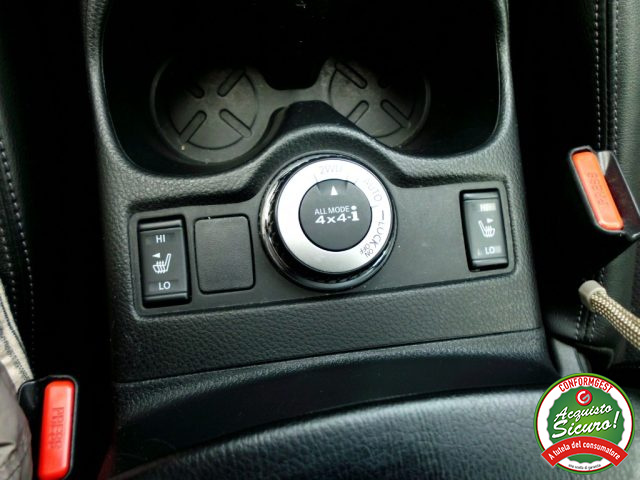 NISSAN X-Trail usata, con USB