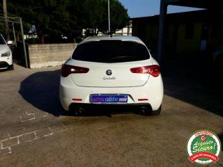 ALFA ROMEO Giulietta usata, con Autoradio