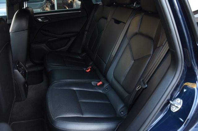 PORSCHE Macan usata, con Boardcomputer