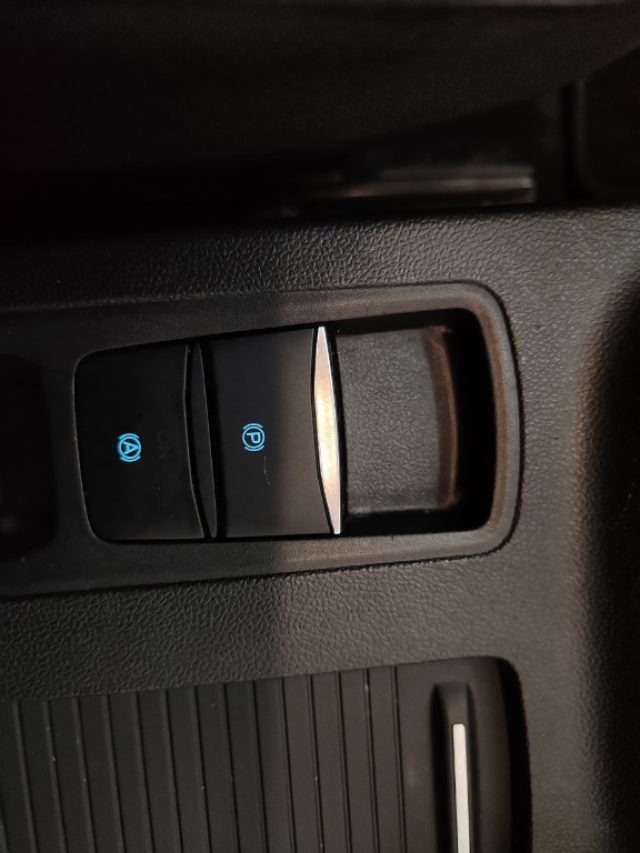 FORD Focus usata, con Autoradio digitale