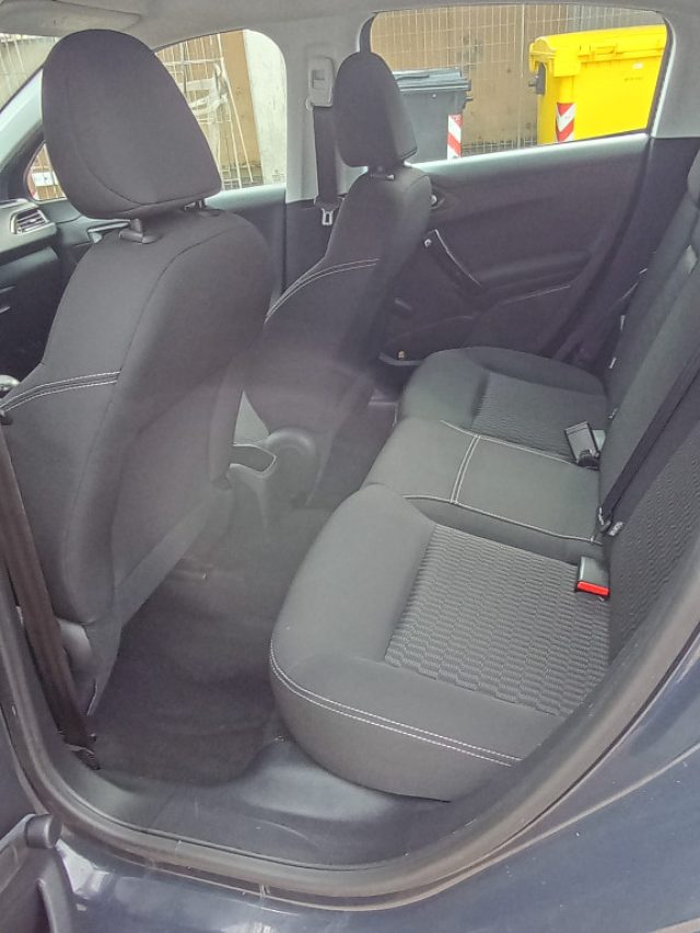PEUGEOT 208 usata, con Airbag Passeggero