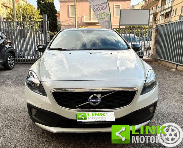 VOLVO V40 Cross Country usata, con Airbag