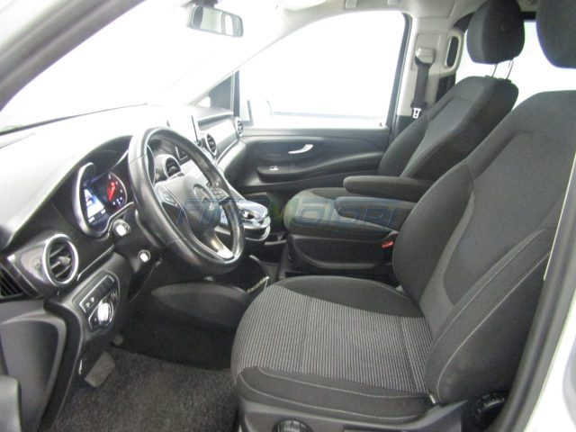 MERCEDES-BENZ V 200 usata, con Climatizzatore