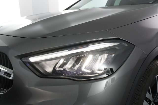 MERCEDES-BENZ CLA usata 13