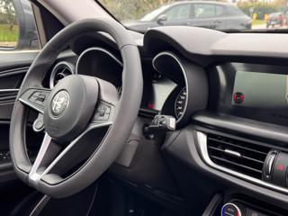 ALFA ROMEO Stelvio usata, con Luci diurne LED