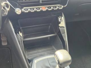 PEUGEOT 2008 usata, con Lettore CD
