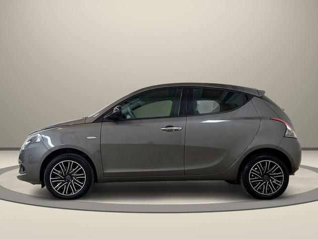 LANCIA Ypsilon usata, con Airbag laterali