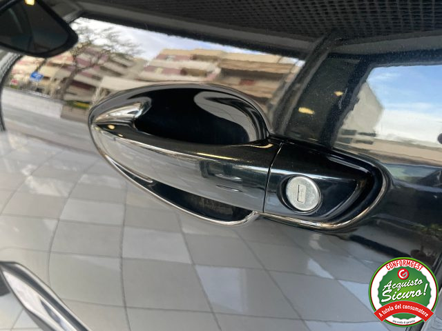 PEUGEOT 3008 usata, con Autoradio digitale