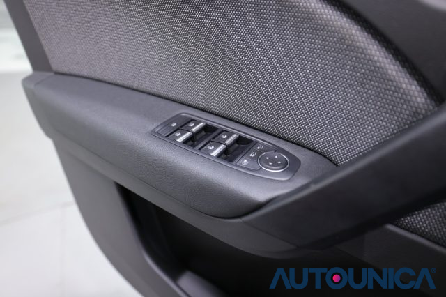 RENAULT Captur usata, con Specchietti laterali elettrici