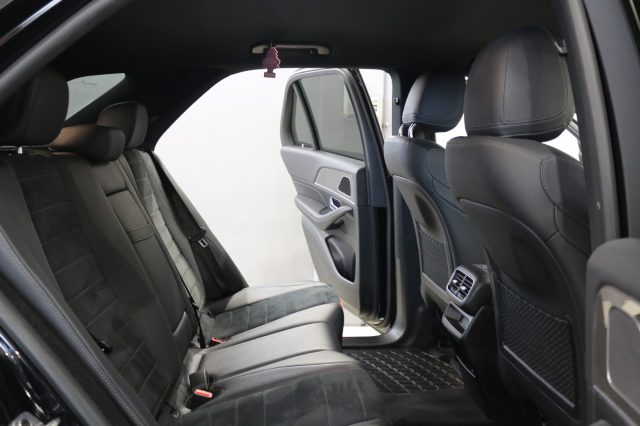 MERCEDES-BENZ GLE 300 usata, con Autoradio digitale